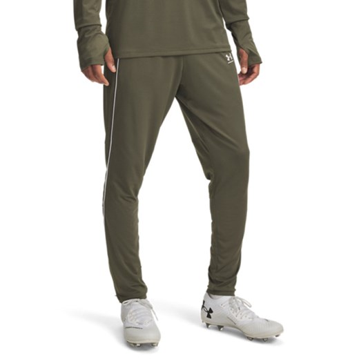 Męskie spodnie treningowe Under Armour UA M Challenger Training Pnt - khaki ze sklepu Sportstylestory.com w kategorii Spodnie męskie - zdjęcie 184767263