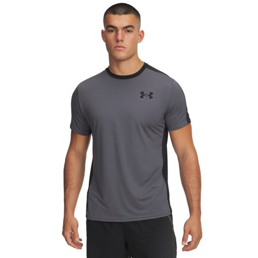 Męska koszulka treningowa Under Armour HeatGear Wordmark - szara ze sklepu Sportstylestory.com w kategorii T-shirty męskie - zdjęcie 184767281