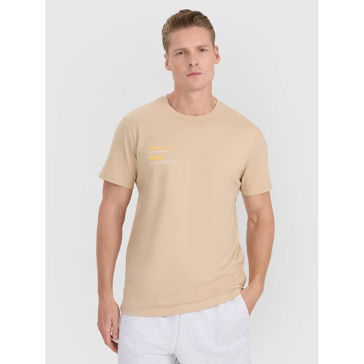 Męski t-shirt z nadrukiem 4F 4FRSS25TTSHM2848 - brązowy ze sklepu Sportstylestory.com w kategorii T-shirty męskie - zdjęcie 184767381