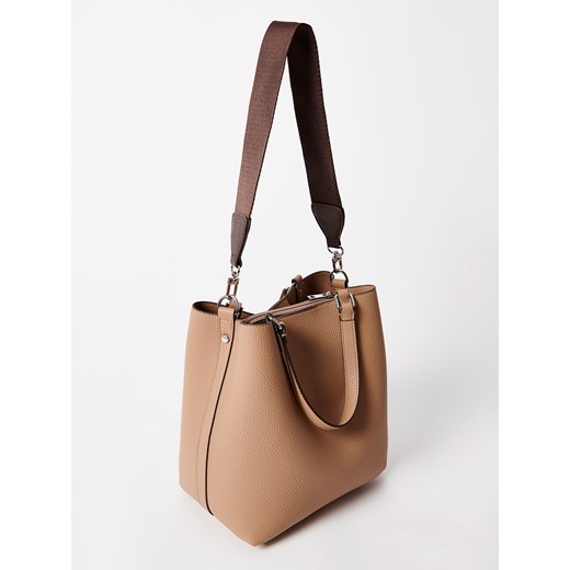 Mohito - Torba worek z brelokiem - beżowy Mohito ONE SIZE Mohito