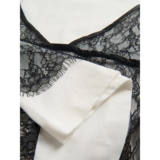 Reserved - T-shirt z koronkowym topem - złamana biel Reserved M Reserved