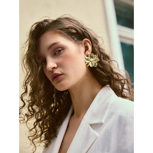 Reserved - Kolczyki w kształcie kwiatów - złoty Reserved ONE SIZE Reserved