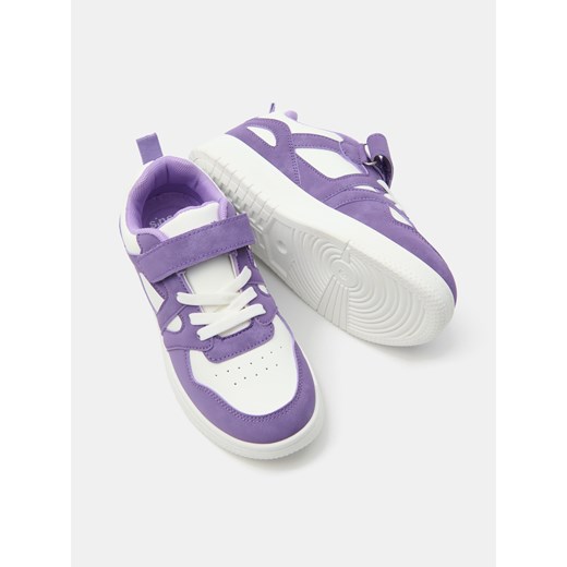 Sinsay - Sneakersy z imitacji skóry colo-block - wielobarwny Sinsay 33 Sinsay