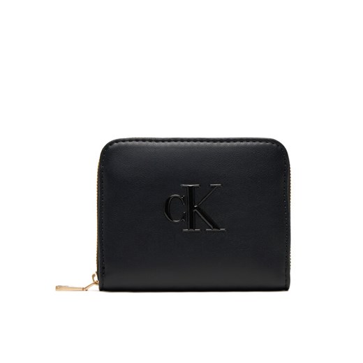 Mały Portfel Damski Calvin Klein Raised Ck Medium Zip LV04F1026G Czarny ze sklepu eobuwie.pl w kategorii Portfele damskie - zdjęcie 184799752