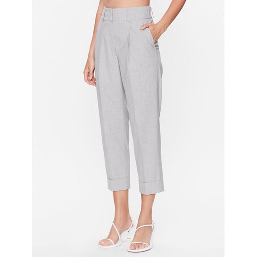 Peserico Spodnie materiałowe P04816V Szary Regular Fit ze sklepu MODIVO w kategorii Spodnie damskie - zdjęcie 184810902