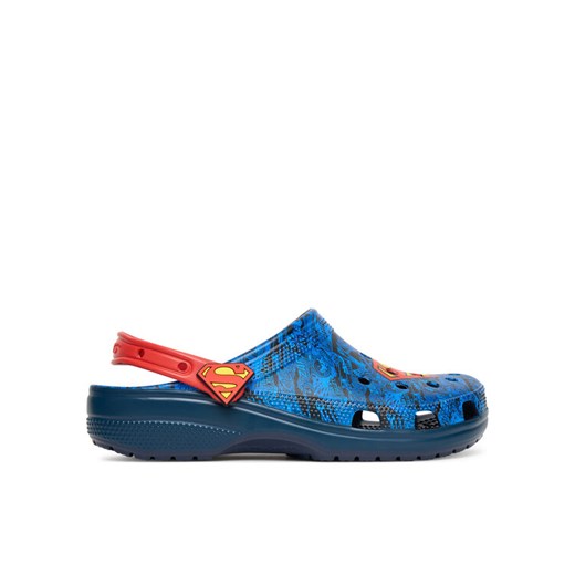 Crocs Klapki Superman Classic Clog 211131 Niebieski ze sklepu MODIVO w kategorii Klapki męskie - zdjęcie 184810924