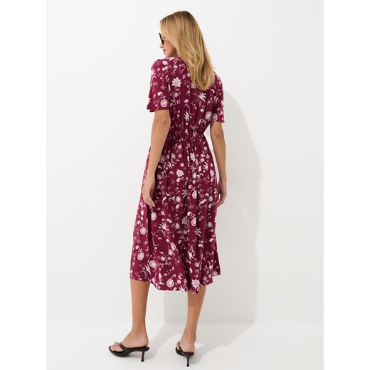 Mohito - Koszulowa bordowa sukienka midi - kasztanowy ze sklepu Mohito w kategorii Sukienki - zdjęcie 184813834