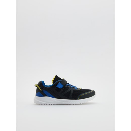 Reserved - Sportowe buty na rzepy - czarny ze sklepu Reserved w kategorii Buty sportowe dziecięce - zdjęcie 184814162