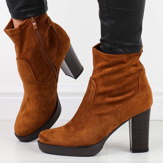 Kamelowe botki damskie na słupku Jezzi Sa155-11 ze sklepu suzana.pl w kategorii Botki - zdjęcie 184822782