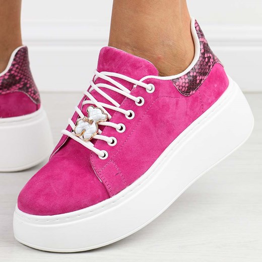 Fuksja zamszowe skórzane sneakersy damskie Vinceza 89104 ze sklepu suzana.pl w kategorii Trampki damskie - zdjęcie 184833620
