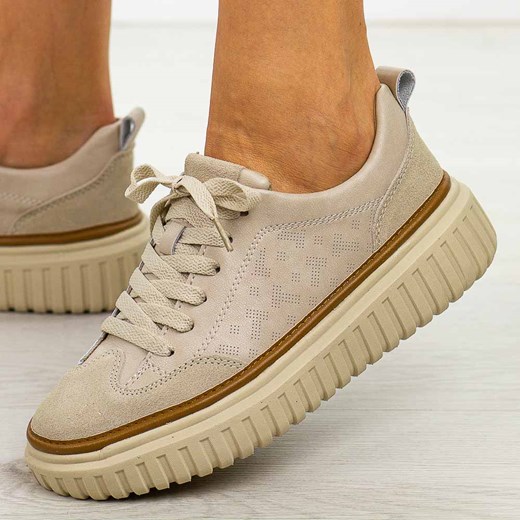Beżowe skórzane sneakersy damskie Sergio Leone Sp025 ze sklepu suzana.pl w kategorii Półbuty damskie - zdjęcie 184835880