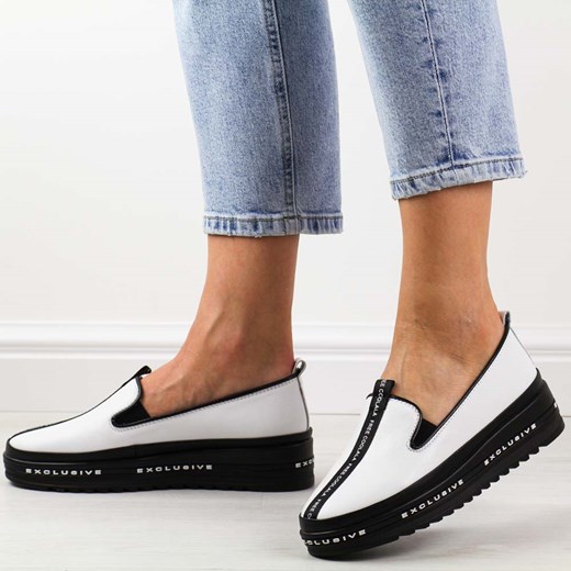 Białe półbuty damskie na platformie S.Barski 260 ze sklepu suzana.pl w kategorii Półbuty damskie - zdjęcie 184836564