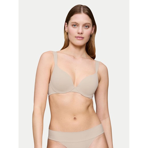 Triumph Biustonosz z fiszbiną Body Make Up Illusion 10217848 Beżowy ze sklepu MODIVO w kategorii Biustonosze - zdjęcie 184844044