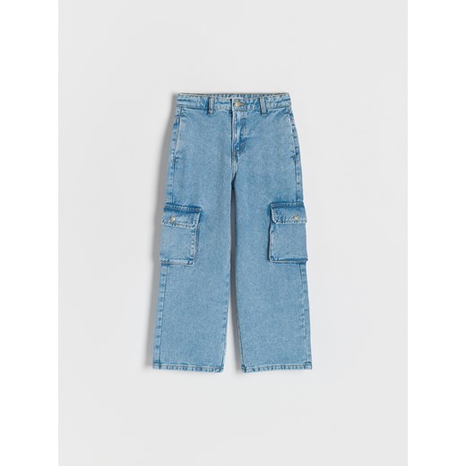 Reserved - Jeansy wide leg z kieszeniami cargo - niebieski ze sklepu Reserved w kategorii Spodnie dziewczęce - zdjęcie 184854001
