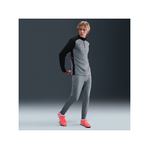 Męskie spodnie piłkarskie Dri-FIT Nike Academy - Szary ze sklepu Nike poland w kategorii Spodnie męskie - zdjęcie 184862871
