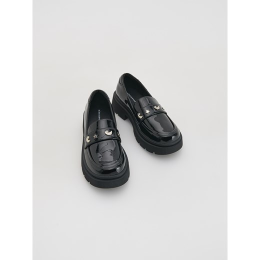 Reserved - Loafersy z imitacji skóry - czarny ze sklepu Reserved w kategorii Półbuty dziecięce - zdjęcie 184877390