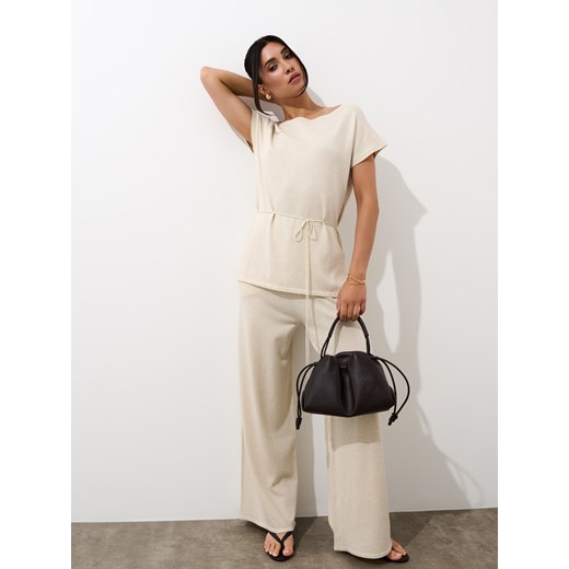 Mohito - Beżowa bluzka z wiązaniem - beżowy Mohito XL Mohito