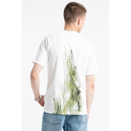 Biały t-shirt z autorską grafiką z tyłu, rozmiar - 170, kolor - biały ze sklepu REPORTER w kategorii T-shirty chłopięce - zdjęcie 184878950