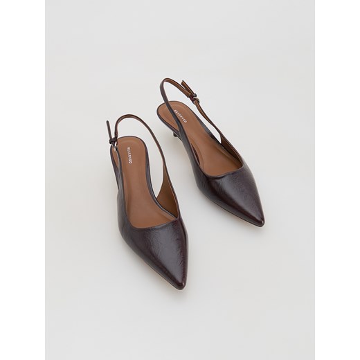 Reserved - Czółenka z odkrytą piętą - bordowy Reserved 40 Reserved