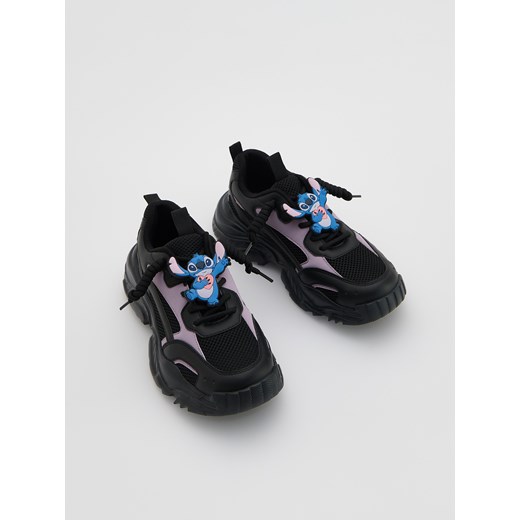 Reserved - Lekkie sneakersy Lilo i Stitch - czarny ze sklepu Reserved w kategorii Buty sportowe dziecięce - zdjęcie 184879190