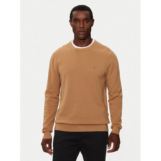 Tommy Hilfiger Sweter Essential MW0MW36347 Brązowy Regular Fit ze sklepu MODIVO w kategorii Swetry męskie - zdjęcie 184888593