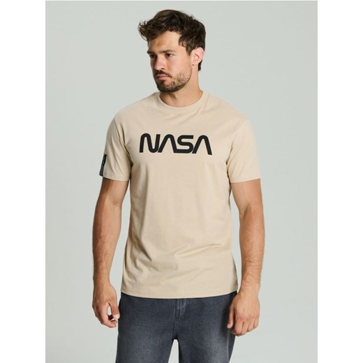 Sinsay - Koszulka z krótkim rękawem NASA - beżowy ze sklepu Sinsay w kategorii T-shirty męskie - zdjęcie 184890270