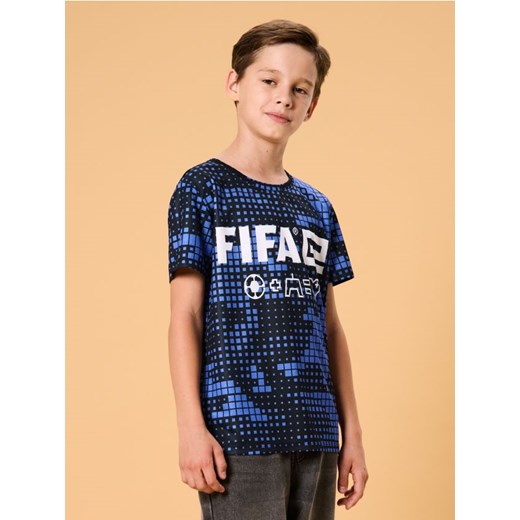 Sinsay - Koszulka z nadrukiem FIFA - niebieski ze sklepu Sinsay w kategorii T-shirty chłopięce - zdjęcie 184904502