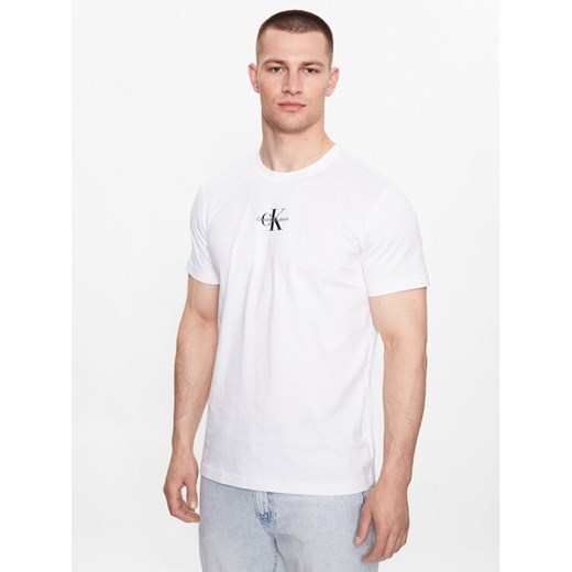 Calvin Klein Jeans T-Shirt J30J323483 Biały Regular Fit ze sklepu MODIVO w kategorii T-shirty męskie - zdjęcie 184906183