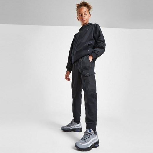 NIKE SPODNIE K NSW CITY UTILITY EO FLC PANT ze sklepu JD Sports  w kategorii Spodnie chłopięce - zdjęcie 184924243