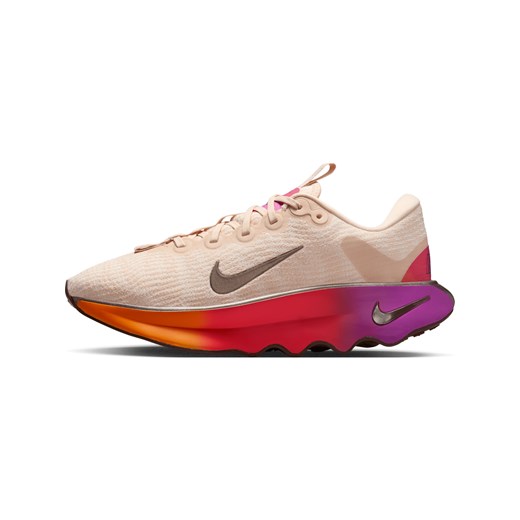 Damskie buty do chodzenia Nike Motiva SE - Biel ze sklepu Nike poland w kategorii Buty sportowe damskie - zdjęcie 184925283