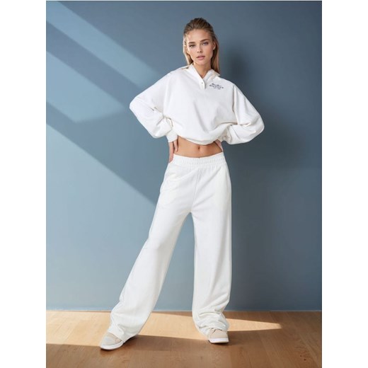 Sinsay - Spodnie - kremowy ze sklepu Sinsay w kategorii Spodnie damskie - zdjęcie 184940761