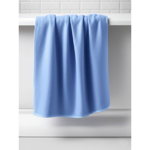 Sinsay - Szybkoschnący ręcznik z mikrofibry - niebieski ze sklepu Sinsay w kategorii Ręczniki - zdjęcie 184940812