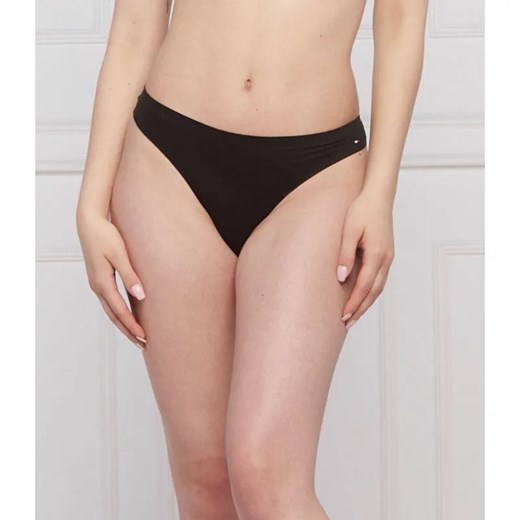 Tommy Hilfiger Stringi ze sklepu Gomez Fashion Store w kategorii Majtki damskie - zdjęcie 184946794