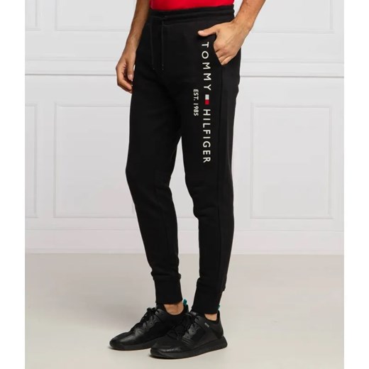 Tommy Hilfiger Spodnie dresowe | Regular Fit ze sklepu Gomez Fashion Store w kategorii Spodnie męskie - zdjęcie 184947012