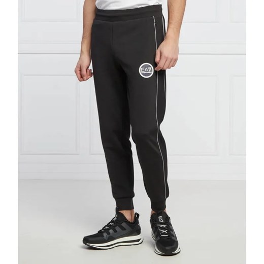 EA7 Spodnie dresowe | Regular Fit ze sklepu Gomez Fashion Store w kategorii Spodnie męskie - zdjęcie 184947421