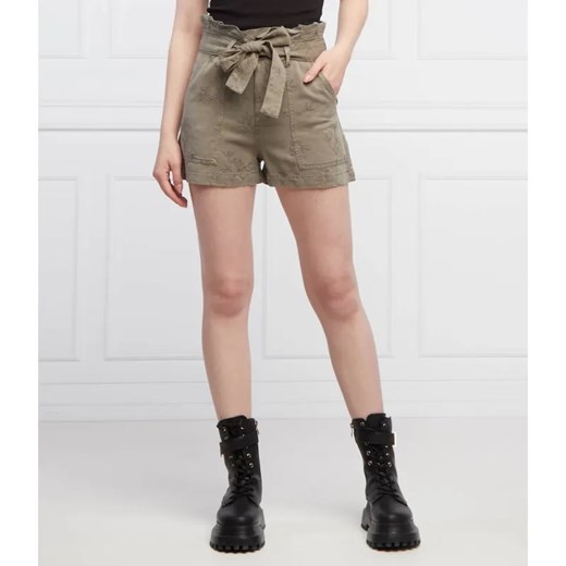 GUESS Szorty JANNA | Regular Fit ze sklepu Gomez Fashion Store w kategorii Szorty - zdjęcie 184948152