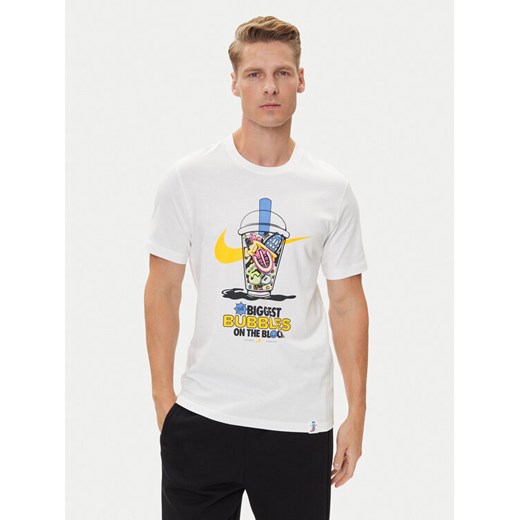 Nike T-Shirt HJ0770 Biały Regular Fit ze sklepu MODIVO w kategorii T-shirty męskie - zdjęcie 184949890