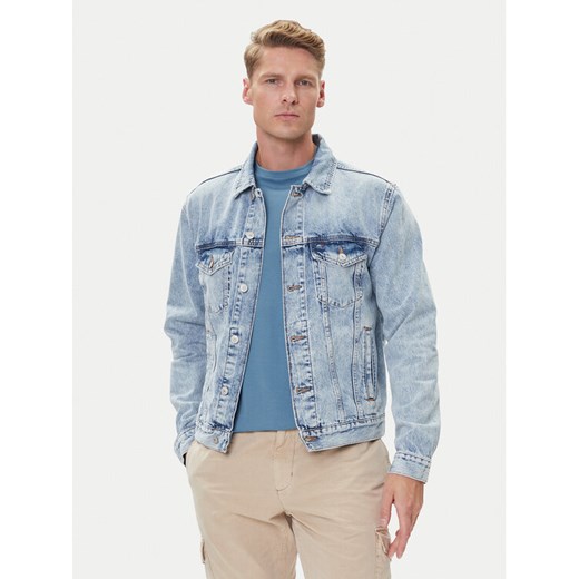 Tommy Jeans Kurtka jeansowa Ryan DM0DM21242 Niebieski Regular Fit ze sklepu MODIVO w kategorii Kurtki męskie - zdjęcie 184959334