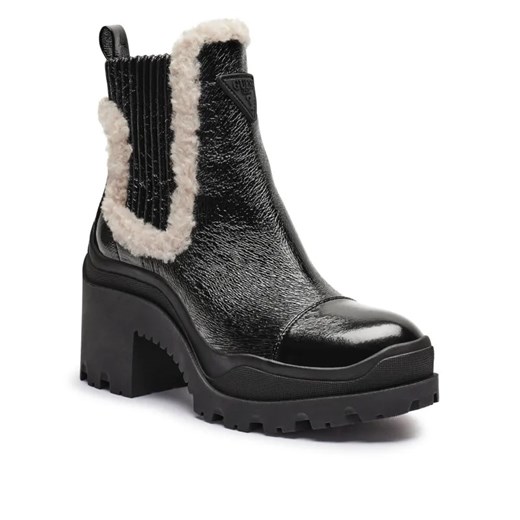 Guess Botki na słupku YVETTE2 Shearling ze sklepu Gomez Fashion Store w kategorii Botki - zdjęcie 184961900