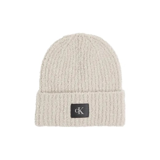 Calvin Klein Jeans Czapka HARDWARE | z dodatkiem wełny ze sklepu Gomez Fashion Store w kategorii Czapki zimowe damskie - zdjęcie 184965220