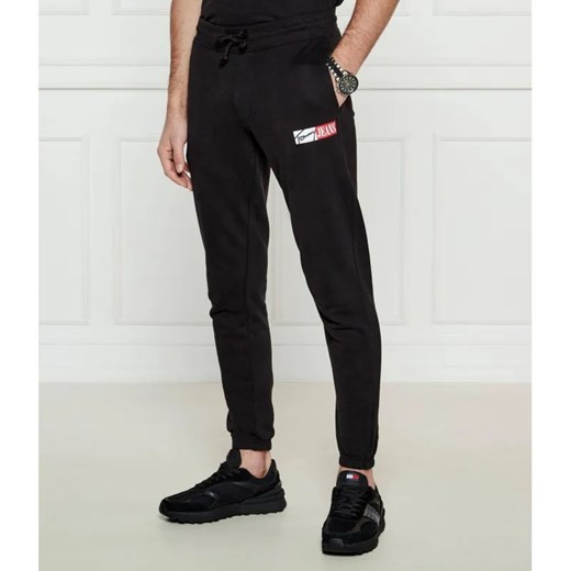 Tommy Jeans Spodnie dresowe ze sklepu Gomez Fashion Store w kategorii Spodnie męskie - zdjęcie 184981104