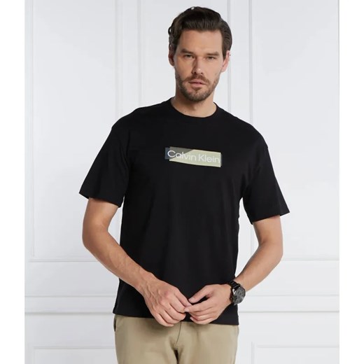 Calvin Klein T-shirt LAYERED GEL LOGO | Regular Fit ze sklepu Gomez Fashion Store w kategorii T-shirty męskie - zdjęcie 184983852
