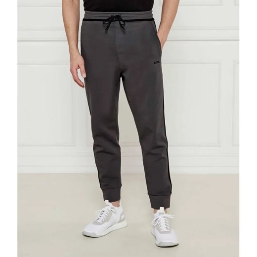 BOSS GREEN Spodnie dresowe Hadiko Tape | Regular Fit ze sklepu Gomez Fashion Store w kategorii Spodnie męskie - zdjęcie 184994844