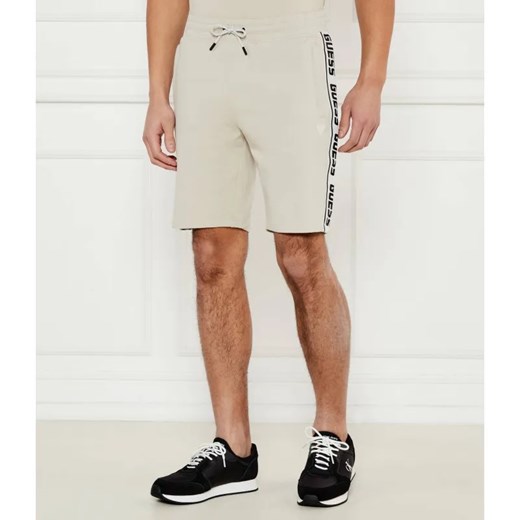 GUESS ACTIVE Szorty ARLO | Regular Fit ze sklepu Gomez Fashion Store w kategorii Spodenki męskie - zdjęcie 184995464