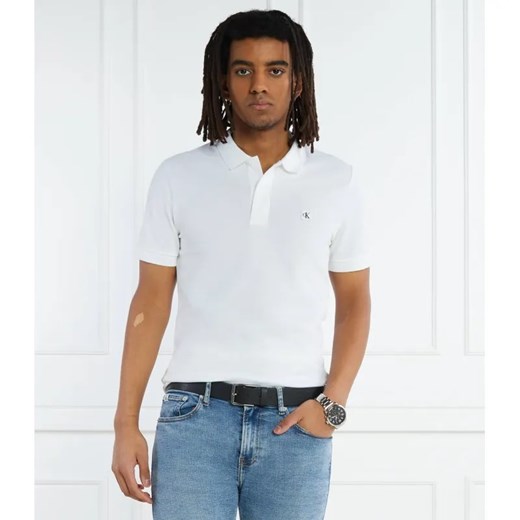 Calvin Klein Jeans Polo EMBRO BADGE | Slim Fit ze sklepu Gomez Fashion Store w kategorii T-shirty męskie - zdjęcie 184996102