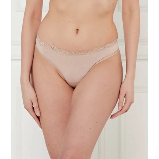 Calvin Klein Underwear Stringi ze sklepu Gomez Fashion Store w kategorii Majtki damskie - zdjęcie 185000880