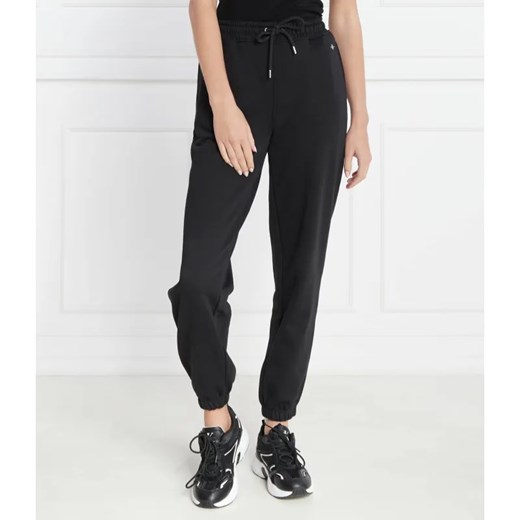 Gant Spodnie dresowe SHIELD | Relaxed fit ze sklepu Gomez Fashion Store w kategorii Spodnie damskie - zdjęcie 185001392