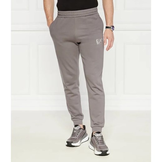 EA7 Spodnie dresowe | Regular Fit ze sklepu Gomez Fashion Store w kategorii Spodnie męskie - zdjęcie 185001763