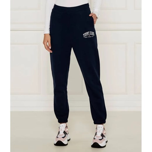 Tommy Jeans Spodnie dresowe RLX VARSITY | Regular Fit ze sklepu Gomez Fashion Store w kategorii Spodnie damskie - zdjęcie 185002294