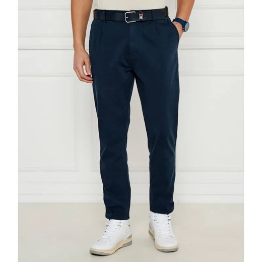 Tommy Jeans Spodnie Isaac | Slim Fit ze sklepu Gomez Fashion Store w kategorii Spodnie męskie - zdjęcie 185003541
